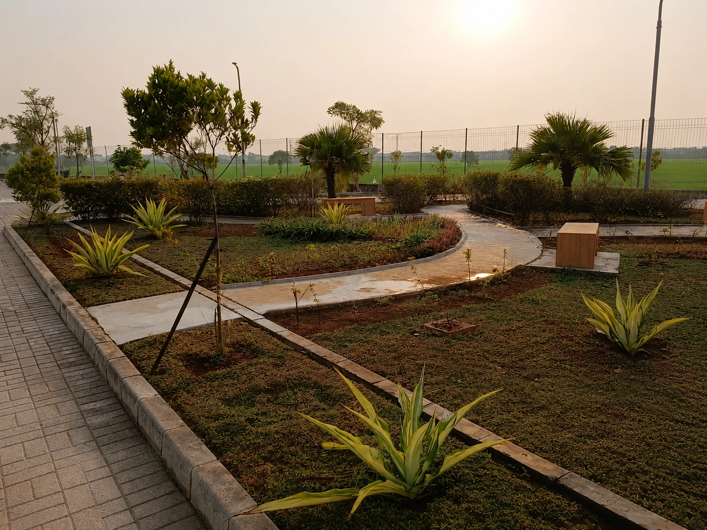 Perawatan Taman - Slide 2