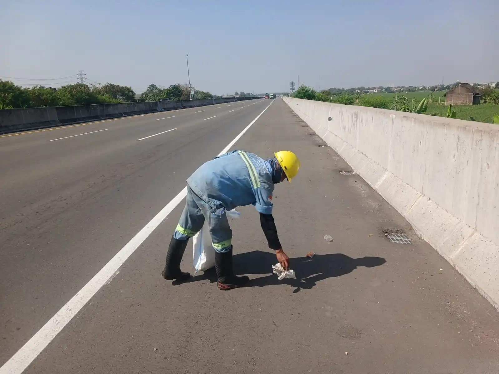 Pembersihan jalan  - Slide 2